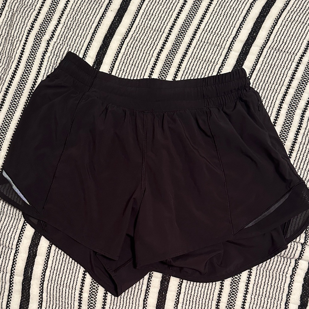 Lululemon Hotty Hot Shorts in Black